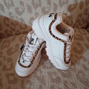 Women's Fila Chunky Sneakers (NEW!!)